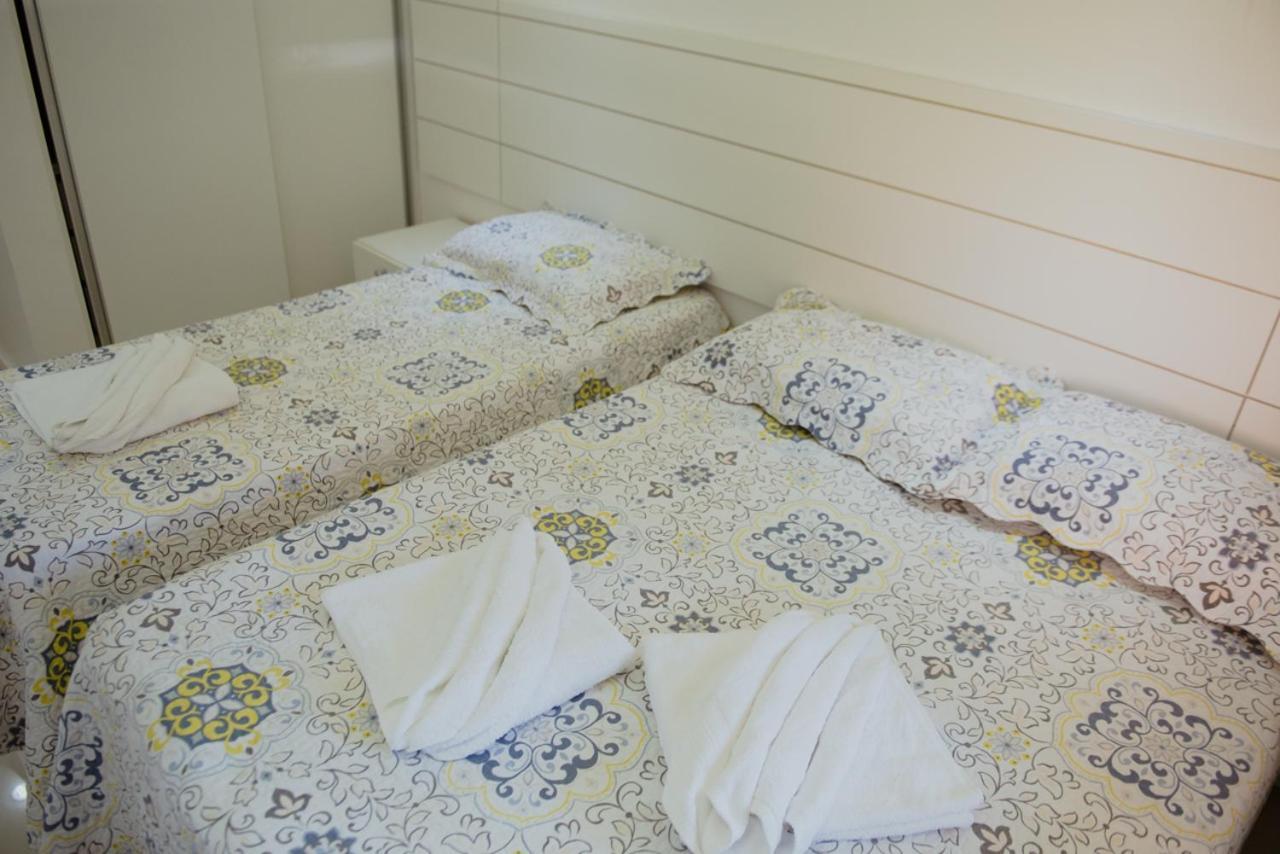 Flat Guarajuba Beira Da Praia Pe Na Areia 외부 사진